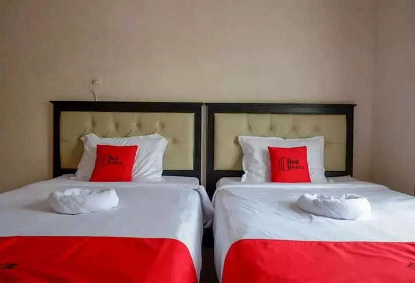 Hotelli Reddoorz At Makale Tana Toraja