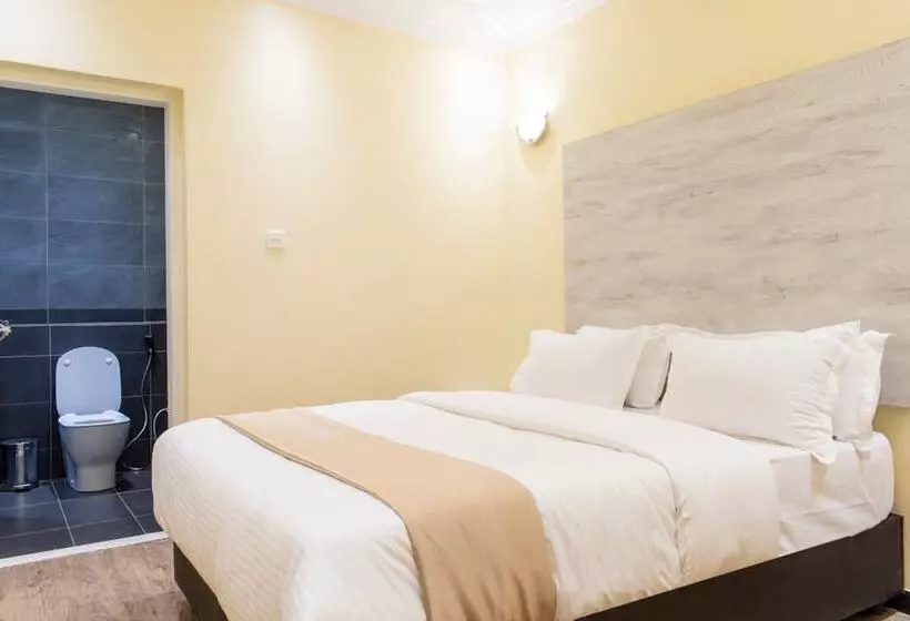هتل Zebu Lodge And Luxury