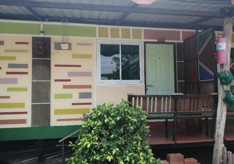 פנסיון Nang Phraya Resort