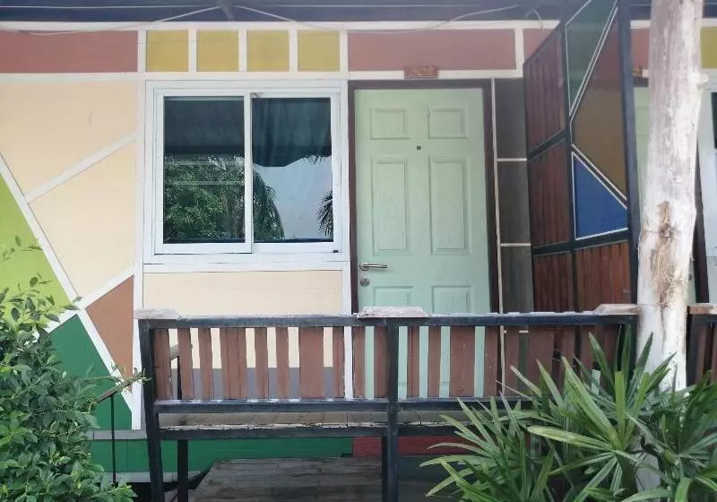 Majatalo Nang Phraya Resort