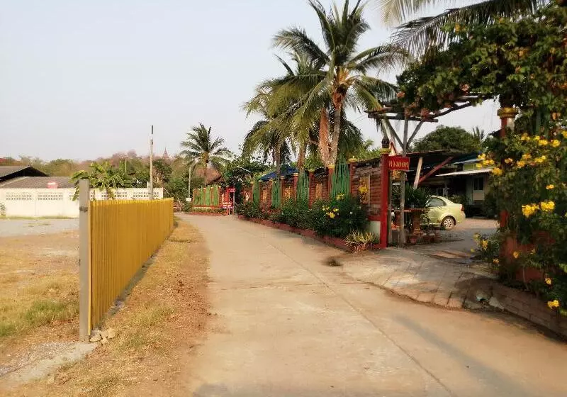 Majatalo Nang Phraya Resort