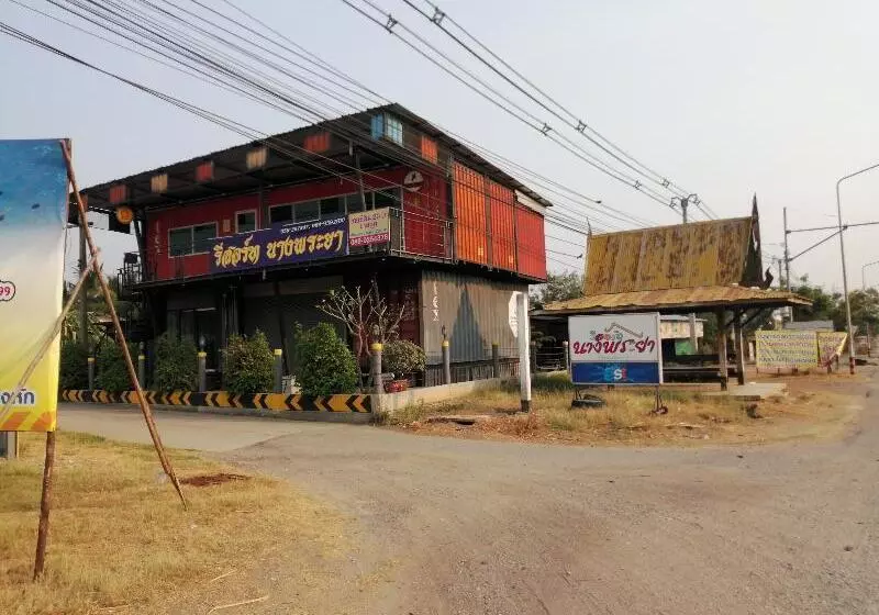 Majatalo Nang Phraya Resort