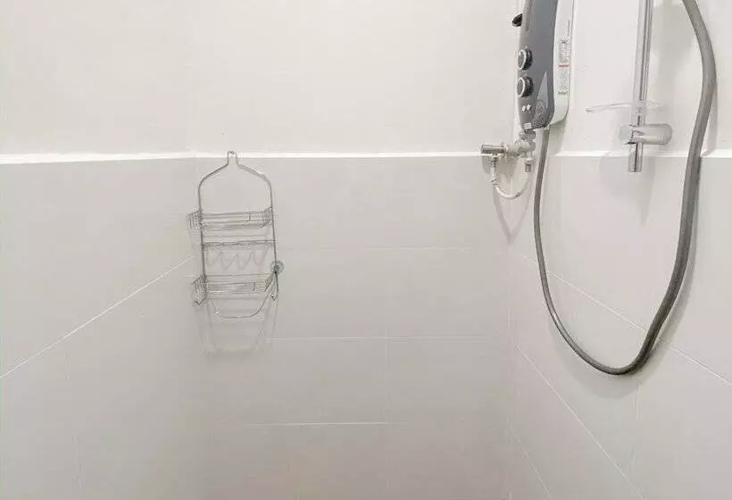 Sarang Hostel Kota Kinabalu