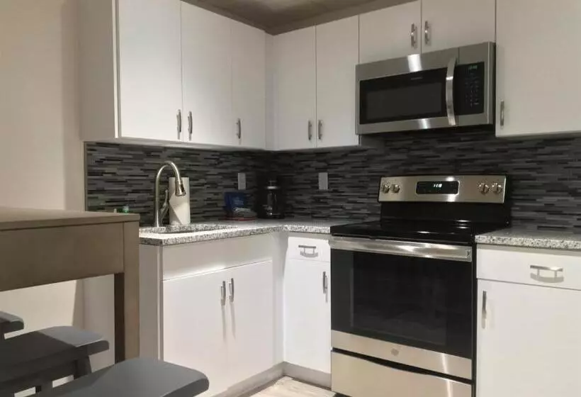 Esplanade Suites   A Sundance Vacations Property