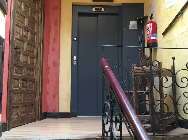 فندق فئة نجمة واحدة La Bastide Du Chemin