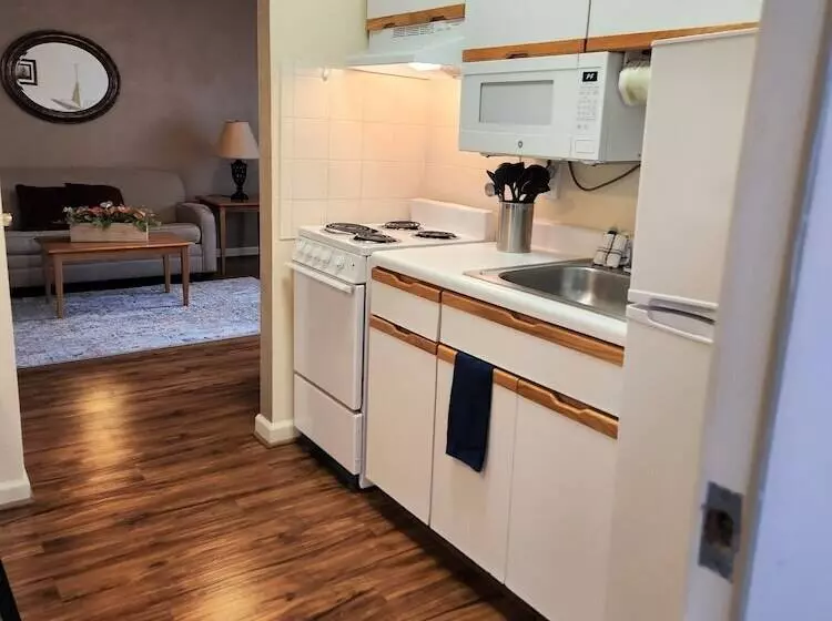 ホテル Affordable Corporate Suites Of Overland Drive