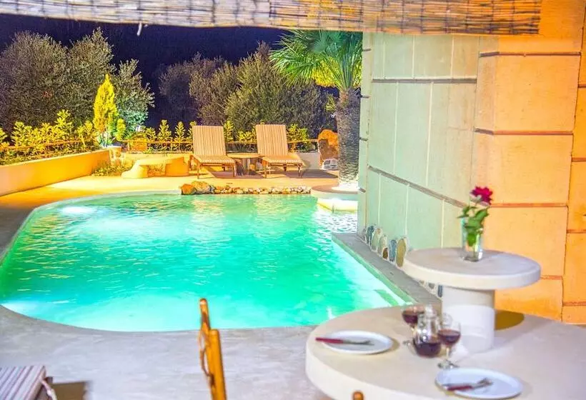 酒店 Anemomili Village