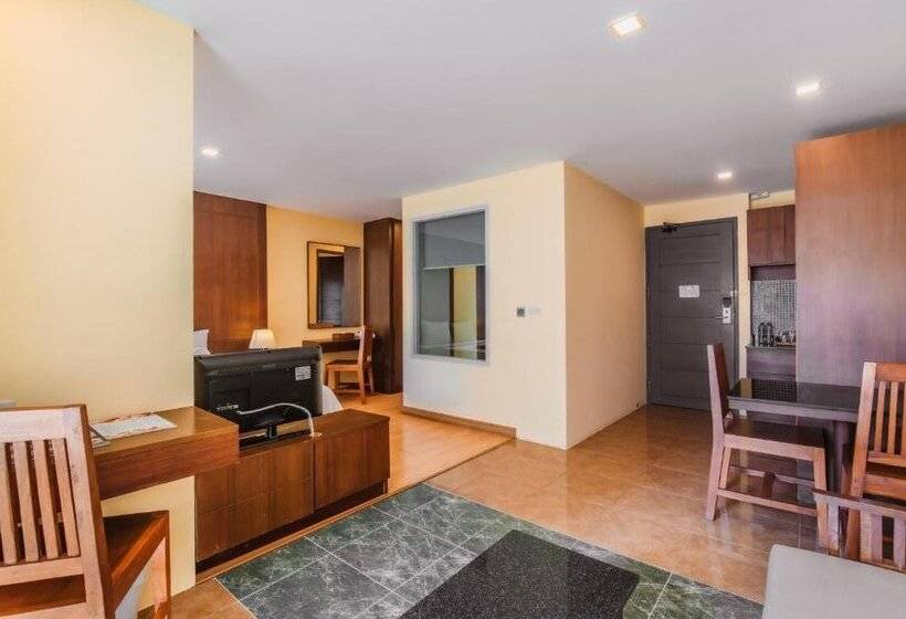 בית מלון כפרי Elite Suites Patong