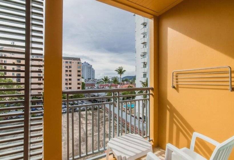 בית מלון כפרי Elite Suites Patong