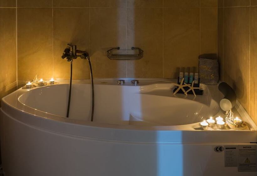 Отель Epavlis Boutique Galaxidi