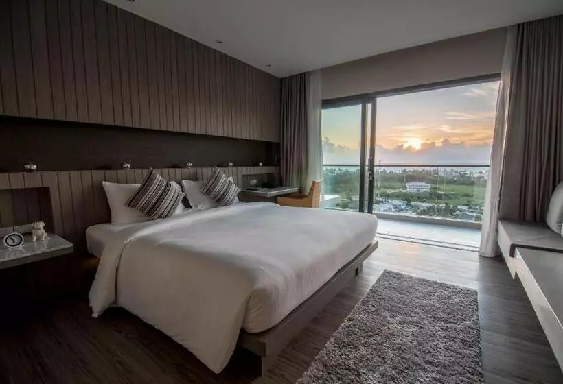 ホテル Ikon Phuket   Sha Extra Plus