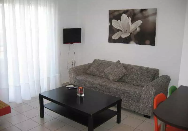 فندق Molos Apartments