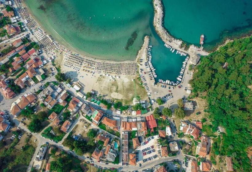 Ntinas Filoxenia Hotel & Spa