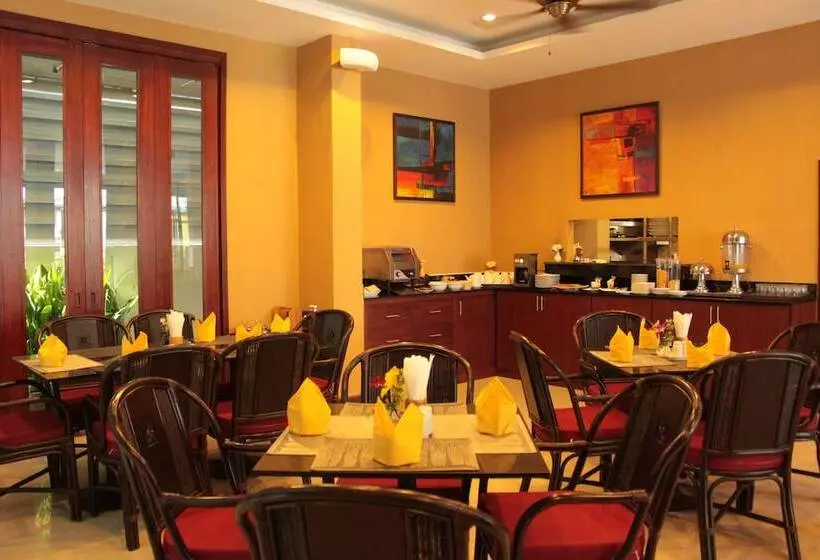 ホテル Patong Hemingway S