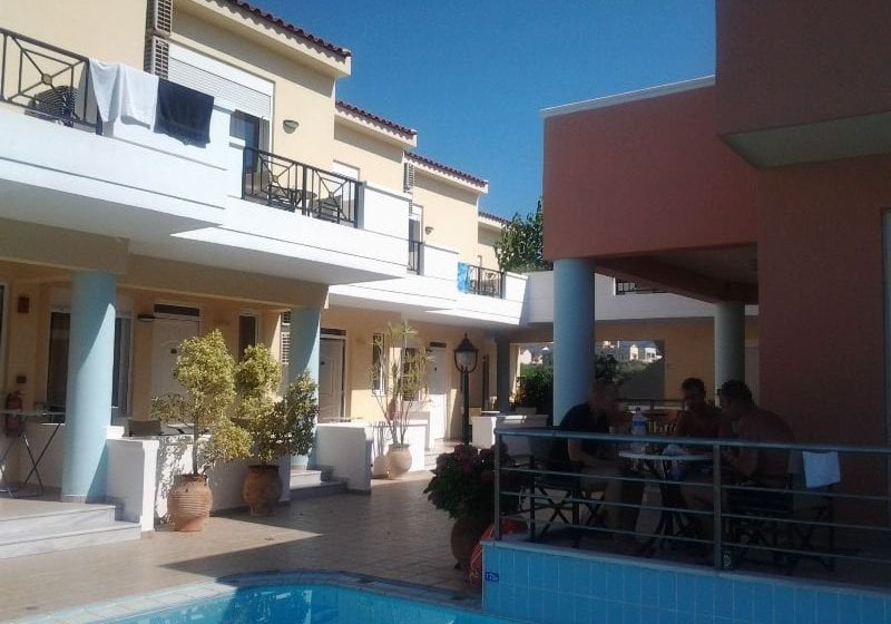 فندق Pella Steve