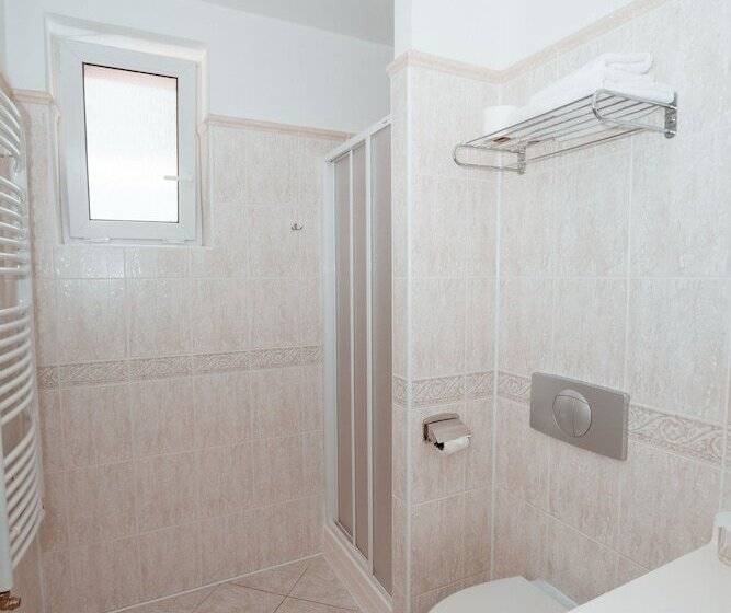 فندق Penzion Fan