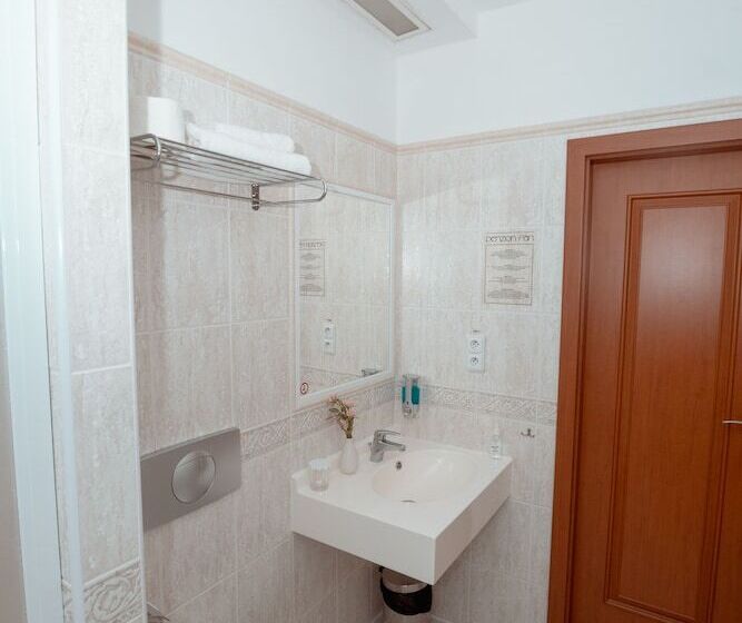 فندق Penzion Fan