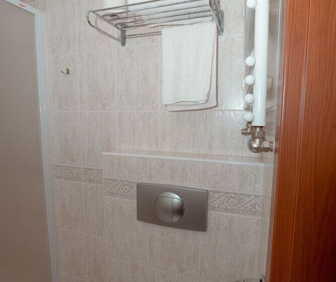 فندق Penzion Fan