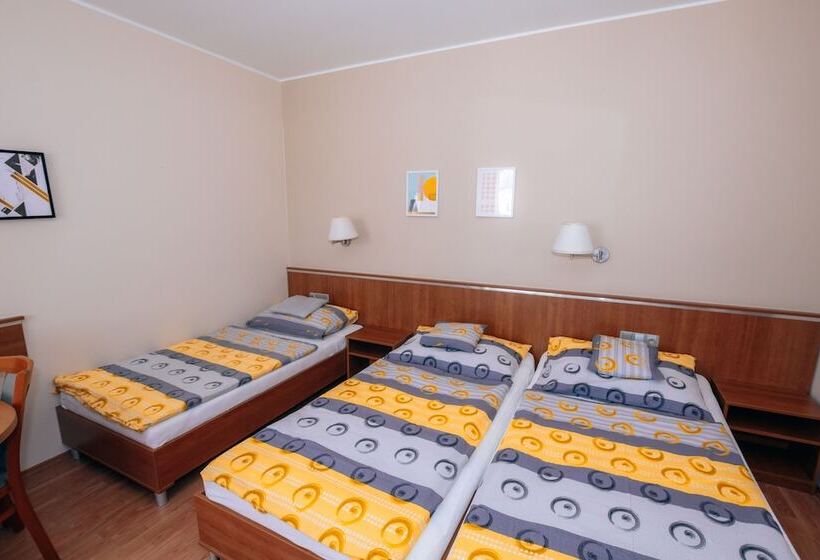 فندق Penzion Fan