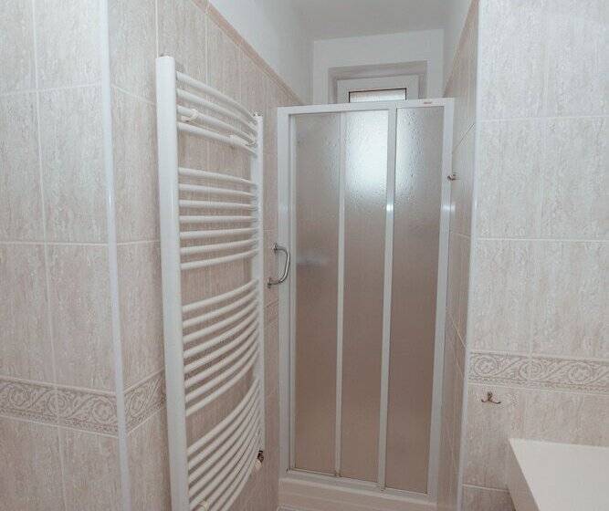 فندق Penzion Fan