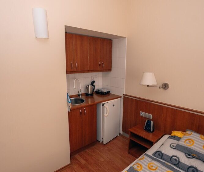 فندق Penzion Fan