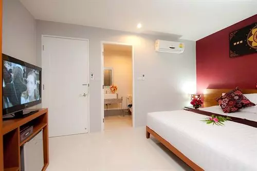 호텔 Rama Kata Beach