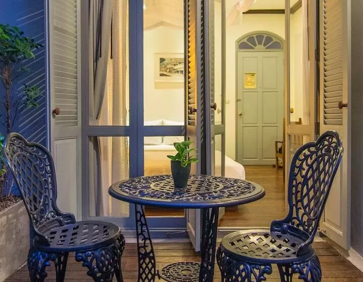 Hotel The Memory At On On