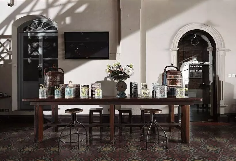 Hotel The Memory At On On