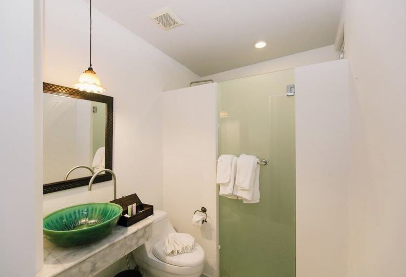 هتل The Memory At On On