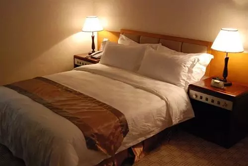 The Overseas Chinese Building Hotel