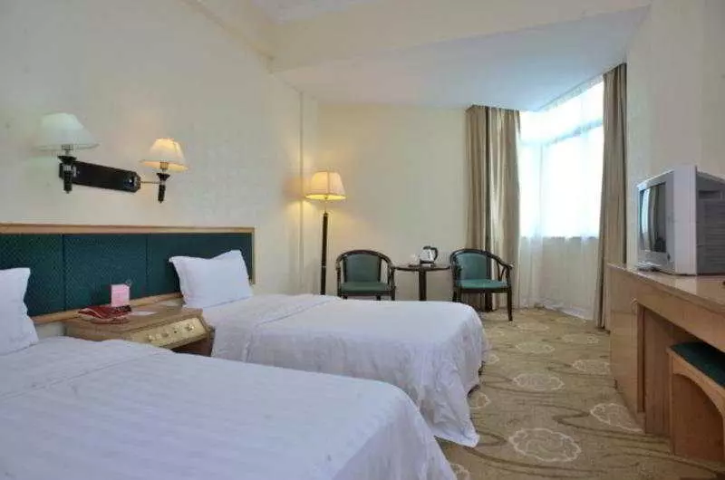 The Overseas Chinese Building Hotel