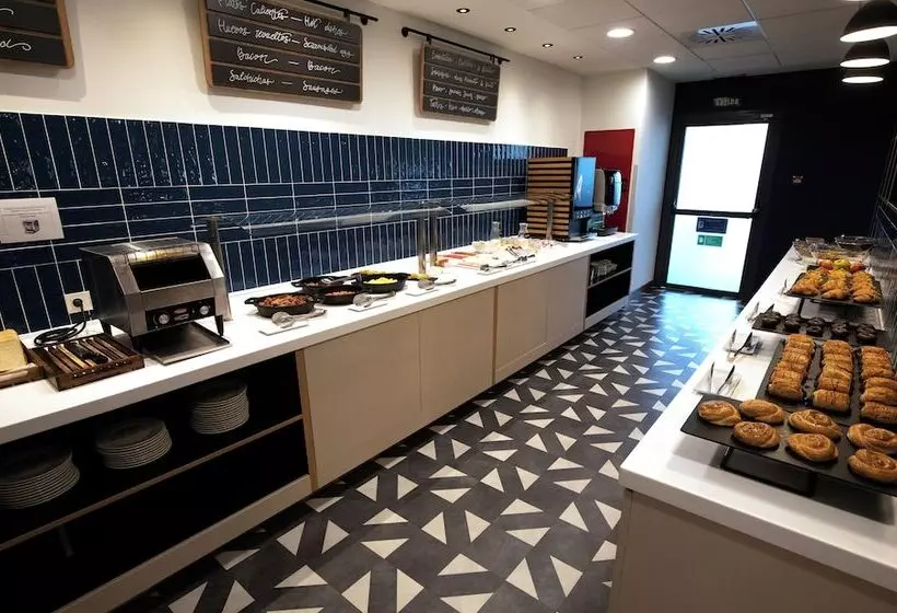 هتل Travelodge Madrid Metropolitano