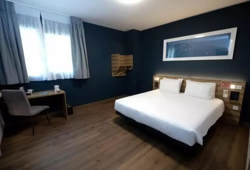 هتل Travelodge Madrid Metropolitano