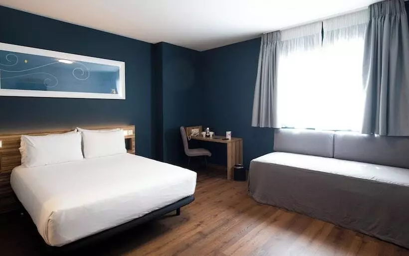 هتل Travelodge Madrid Metropolitano