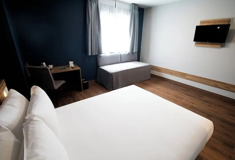 هتل Travelodge Madrid Metropolitano