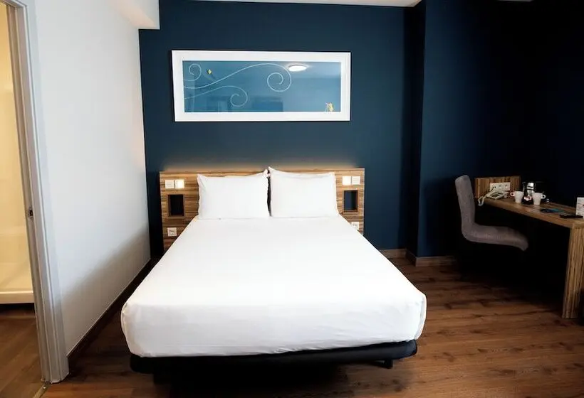 هتل Travelodge Madrid Metropolitano