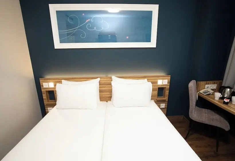 هتل Travelodge Madrid Metropolitano