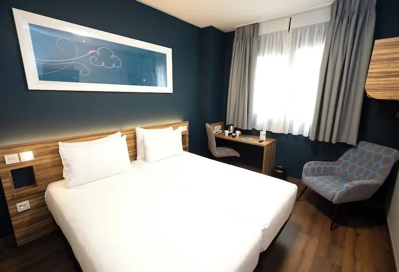 هتل Travelodge Madrid Metropolitano