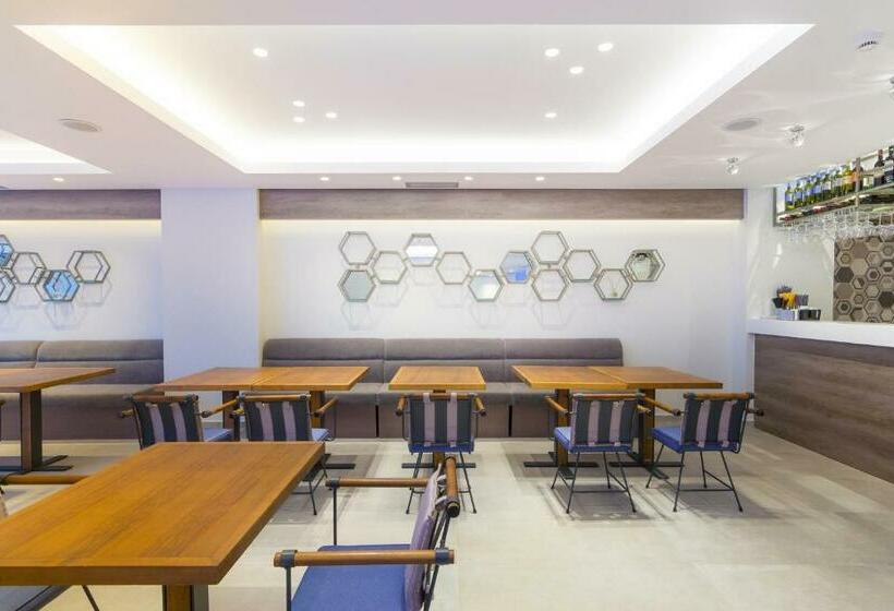 Ntinas Filoxenia Hotel & Spa