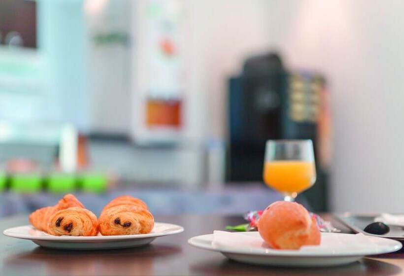 Zenitude Hôtel Résidences Magny Les Hameaux