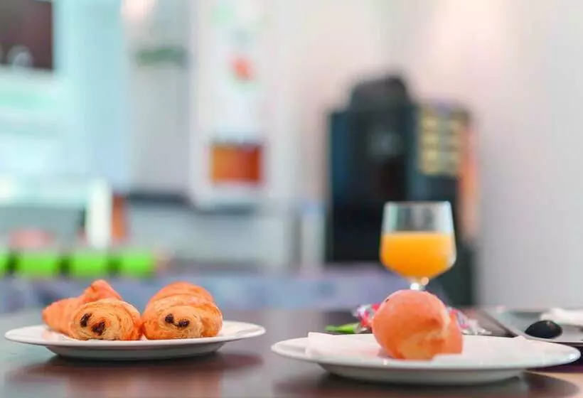 Zenitude Hôtel Résidences Magny Les Hameaux