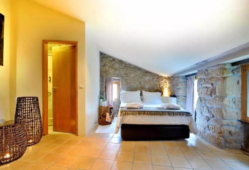 Casas De Pousadouro