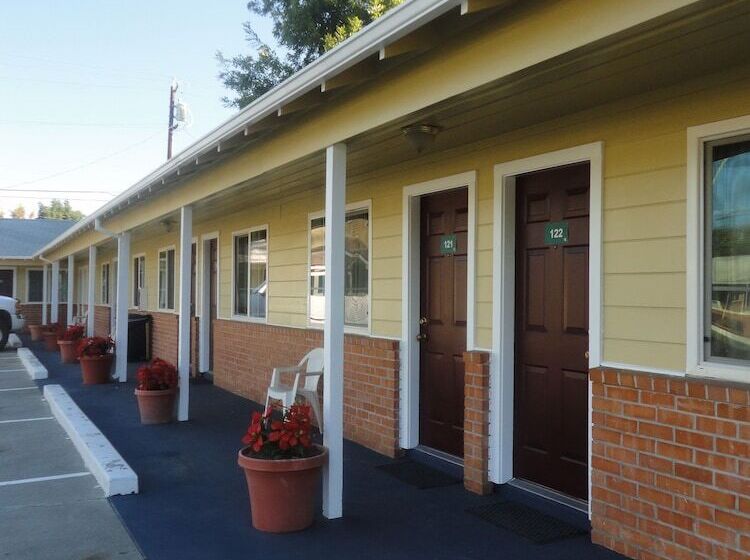 Colusa Motel