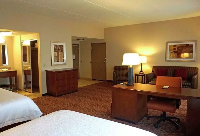 Hampton Inn Waynesburg