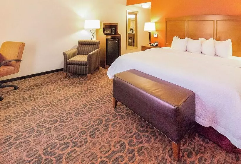 Hampton Inn Waynesburg