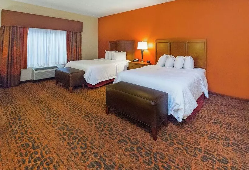 Hampton Inn Waynesburg