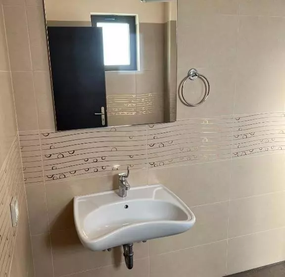 فندق Aenaon Rooms