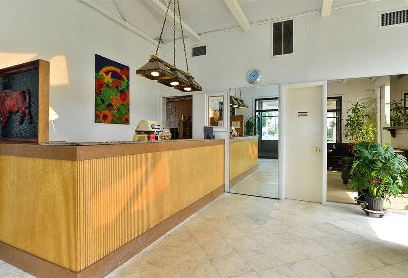 בית מלון כפרי Americas Best Value Inn Bridgewater