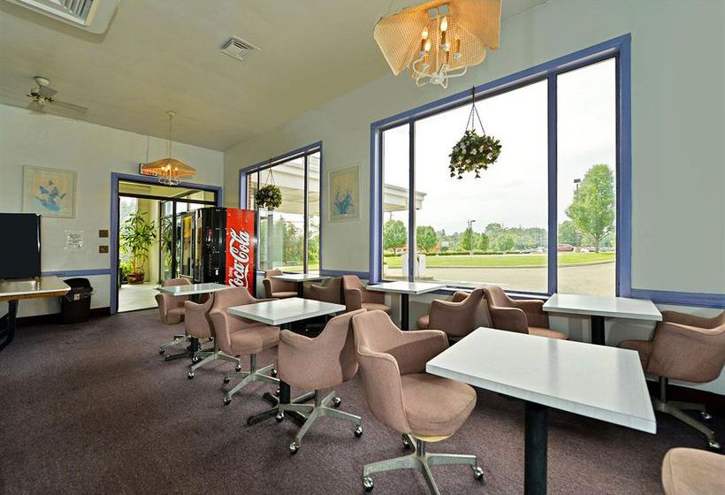 בית מלון כפרי Americas Best Value Inn Bridgewater