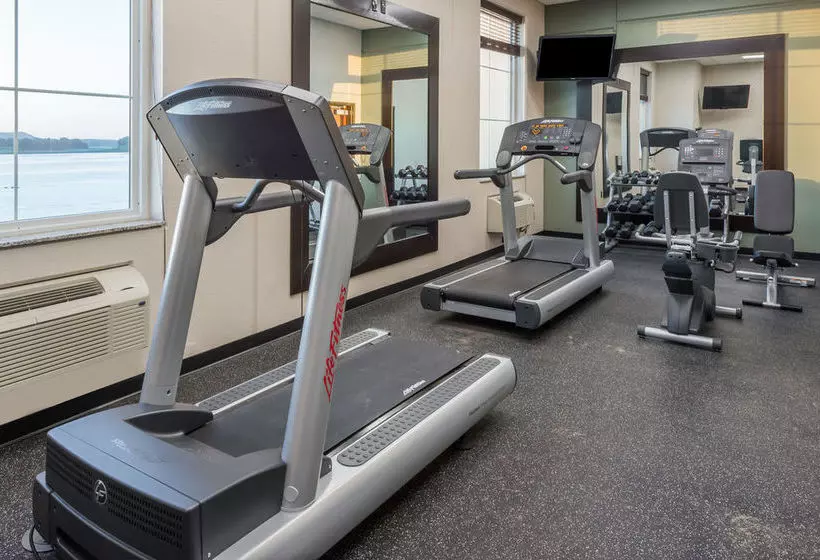 ホテル Baymont By Wyndham Bellevue